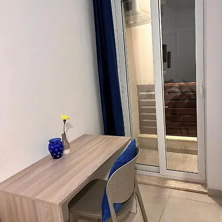 Homestay Habitacion Doble O Sencilla En Apartamento Compartido En Malta , Zona Centrica