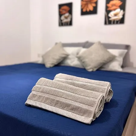 Homestay Habitacion Doble O Sencilla En Apartamento Compartido En Malta , Zona Centrica *