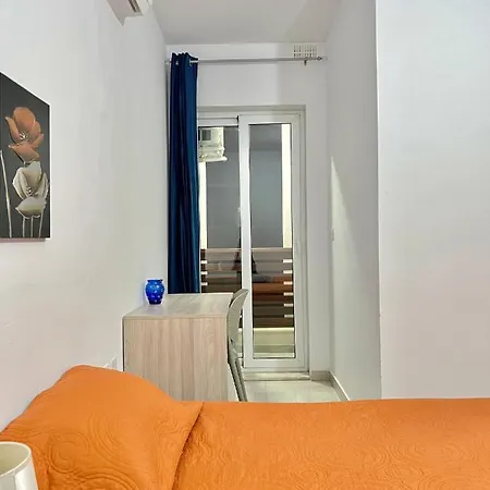 Homestay Habitacion Doble O Sencilla En Apartamento Compartido En Malta , Zona Centrica