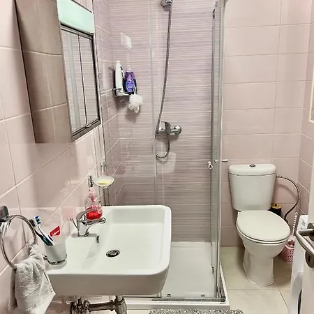 Privat bolig Habitacion Doble O Sencilla En Apartamento Compartido En Malta , Zona Centrica Gzira